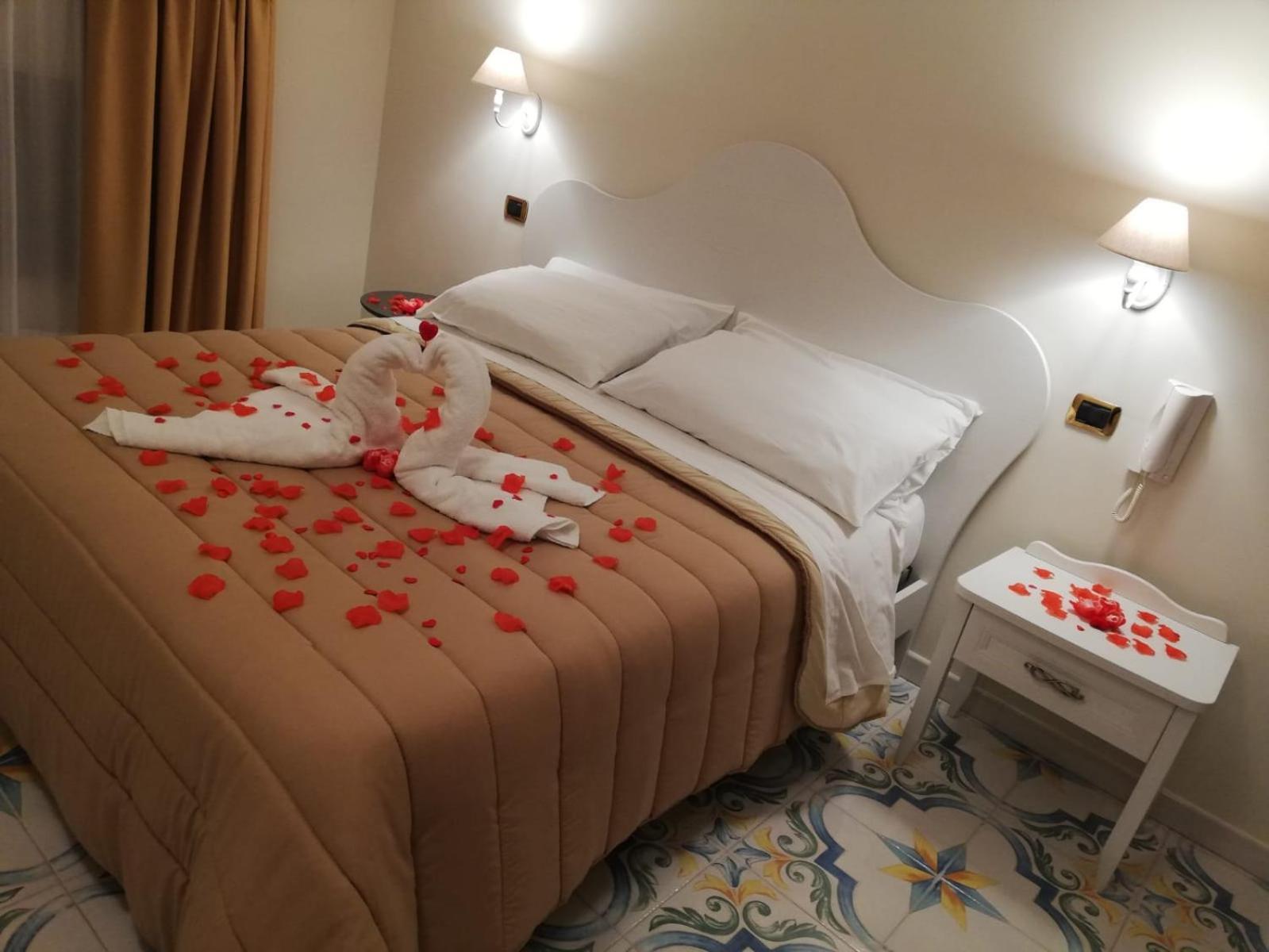 Il Sogno Srls Hotel Airola Buitenkant foto