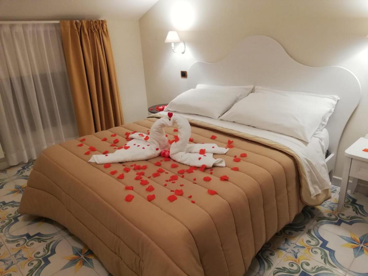 Il Sogno Srls Hotel Airola Buitenkant foto